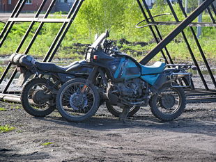 Bolotnoye - gefesselte Motorräder