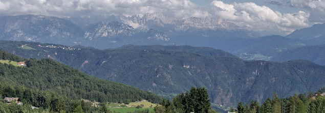 oberhalb Jenesien - Blick auf die Dolomiten