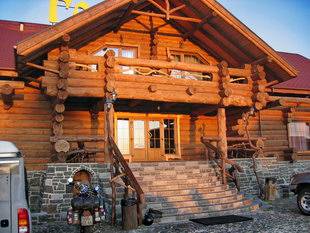 Velyki - Motel im amerikanischen Blockhaus-Stil