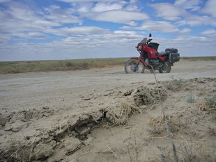 L�cher und Wellen gro� wie Swimmingpools